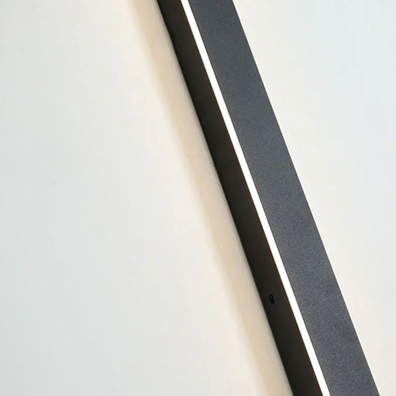 Minimalist LED Outdoor Wall Light | Dimmable & IP65 Rated Garden Wall Lights 3