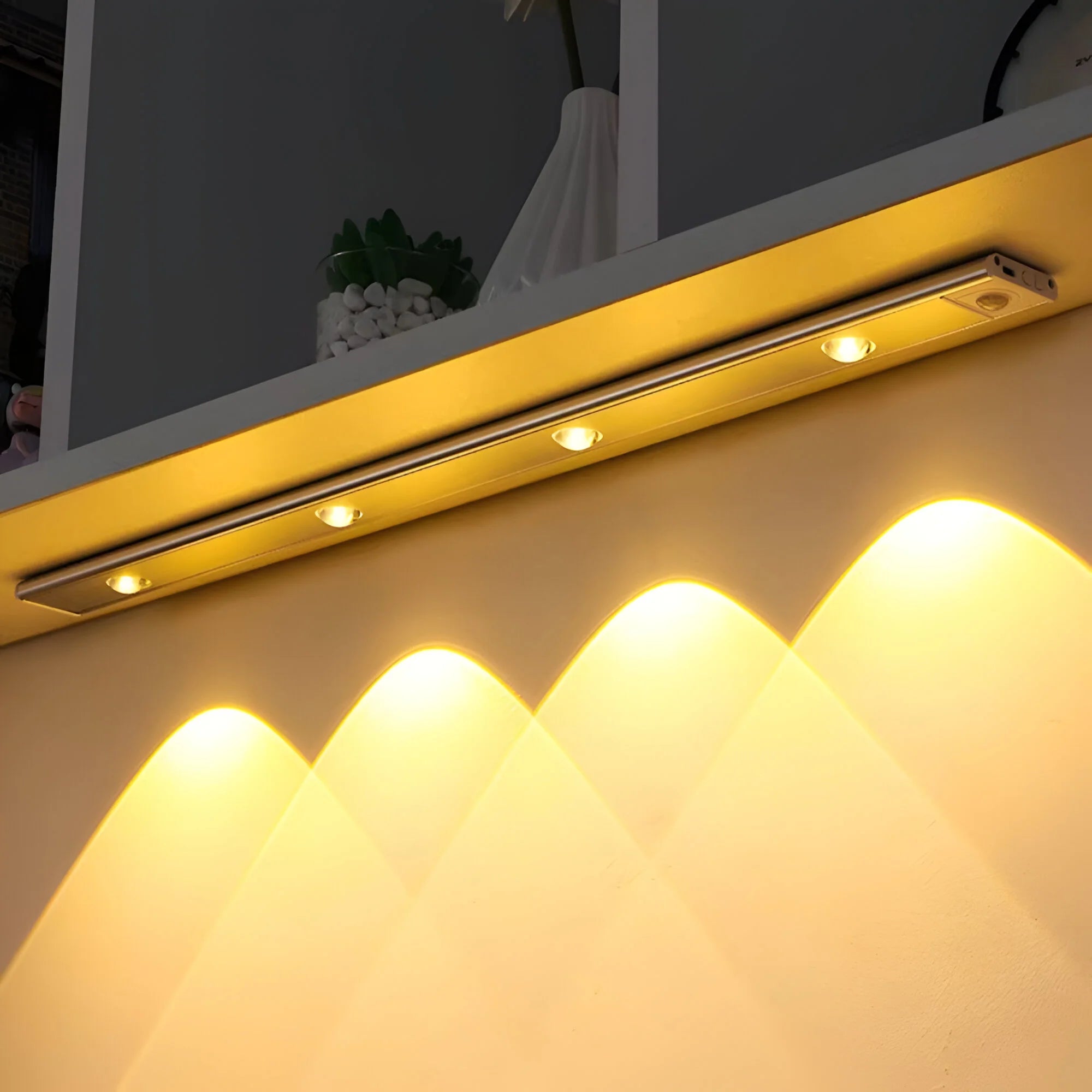 Rechargeable LED Motion Sensor Light | Customizable Ambiance & USB Powered 1