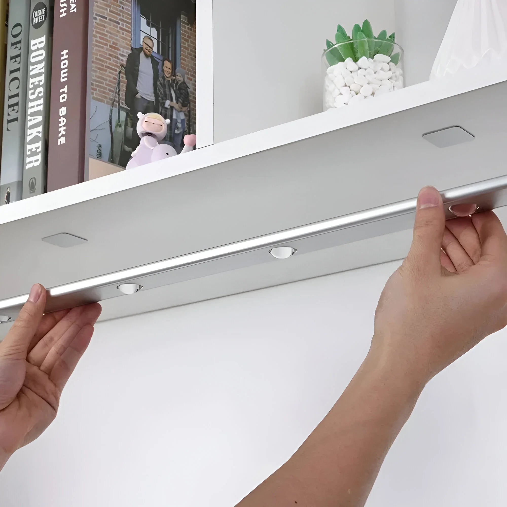 Rechargeable LED Motion Sensor Light | Customizable Ambiance & USB Powered 4