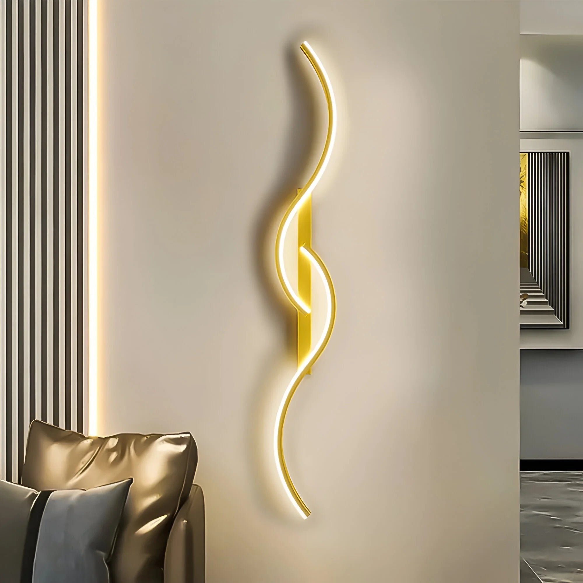 Sleek Curved Wall Light | Energy-Efficient LED Sconce 0