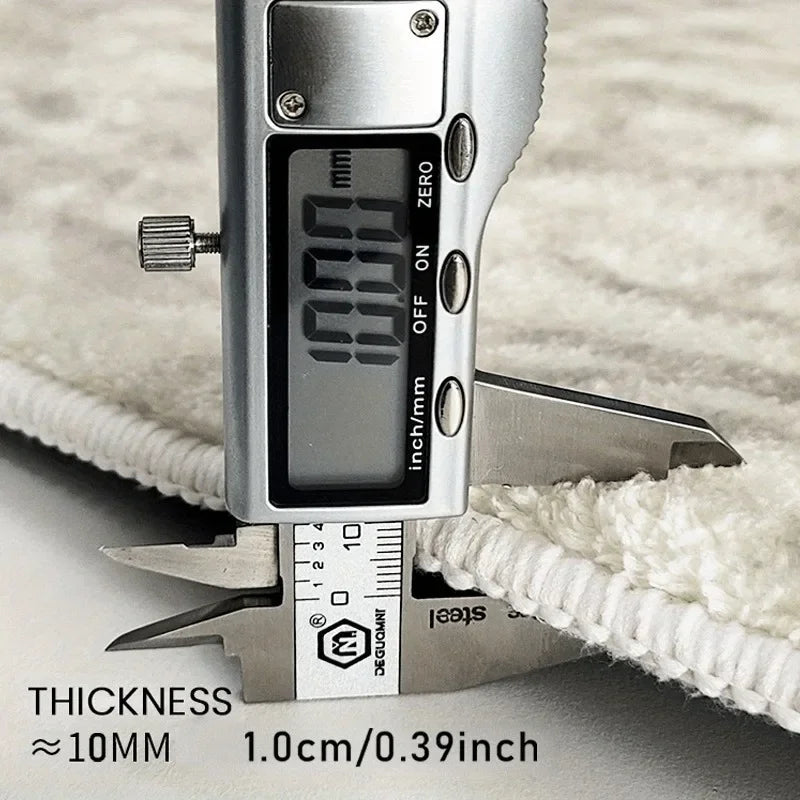 Soft Cream Area Rug | Irregular Shape & Non-Slip Design 5