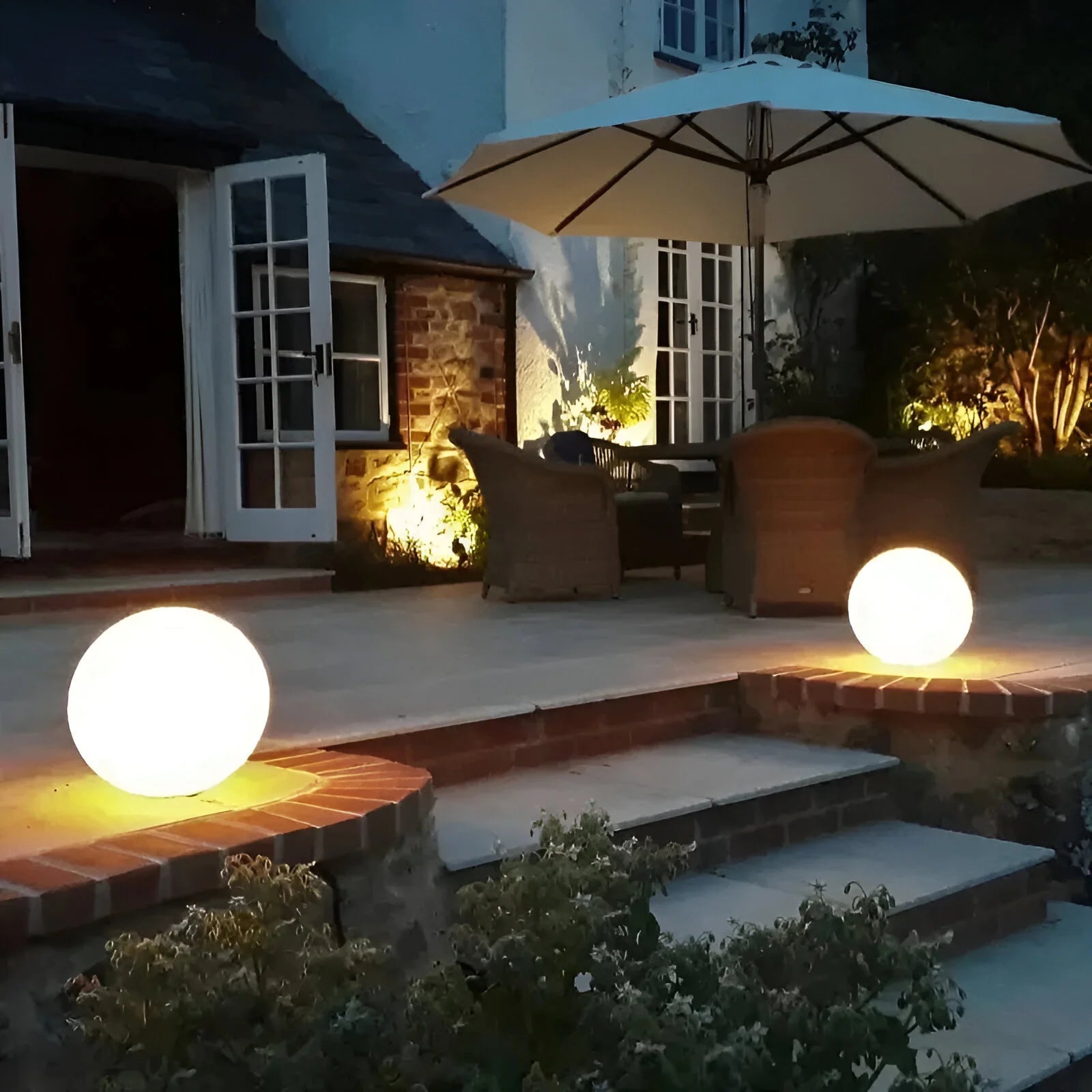 Weatherproof LED Garden Light | Color-Changing & Wireless 2