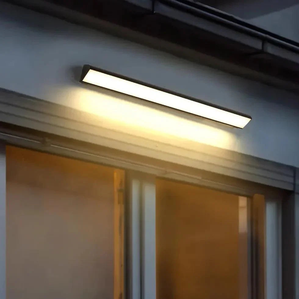 Weatherproof LED Outdoor Wall Light | Modern Black Design & Energy-Efficient 0