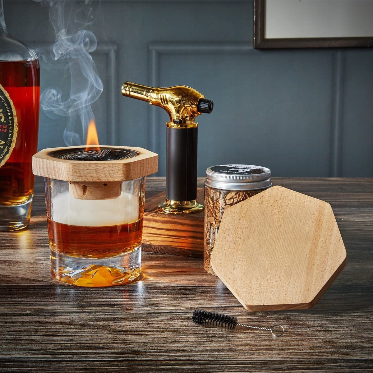 cocktail-engraved-wood-and-torch-home-bar-use-1_84e0024d-12ab-4bd2-9313-1efad35ece27.jpg