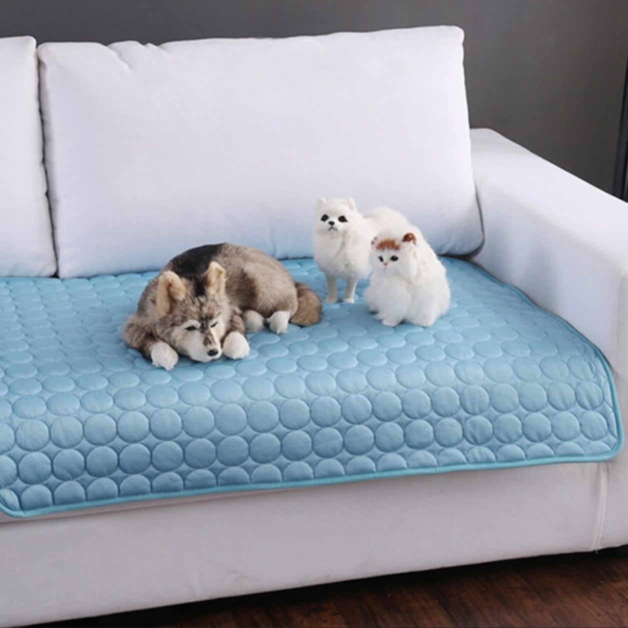 Dog Cooling Mat Pet Cooling Self-Cooling Pad - Image 2