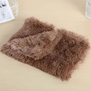 Fluffy Pet Blanket Anxiety Relief Soft Cozy and Comfortable - Image 3