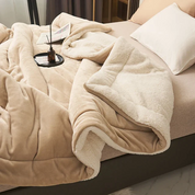 Luxurious Fleece Throw Blanket Cozy Comfort and Warmth - Image 4