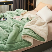 Luxurious Fleece Throw Blanket Cozy Comfort and Warmth - Image 5