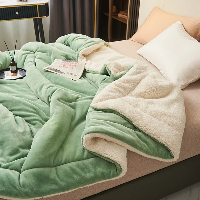 Luxurious Fleece Throw Blanket Cozy Comfort and Warmth - Image 5