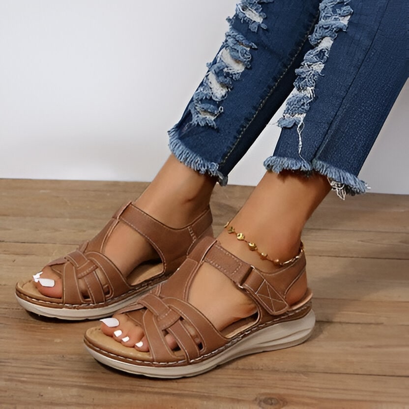 Sandals Adjustable Straps and Comfort Insole - Image 2