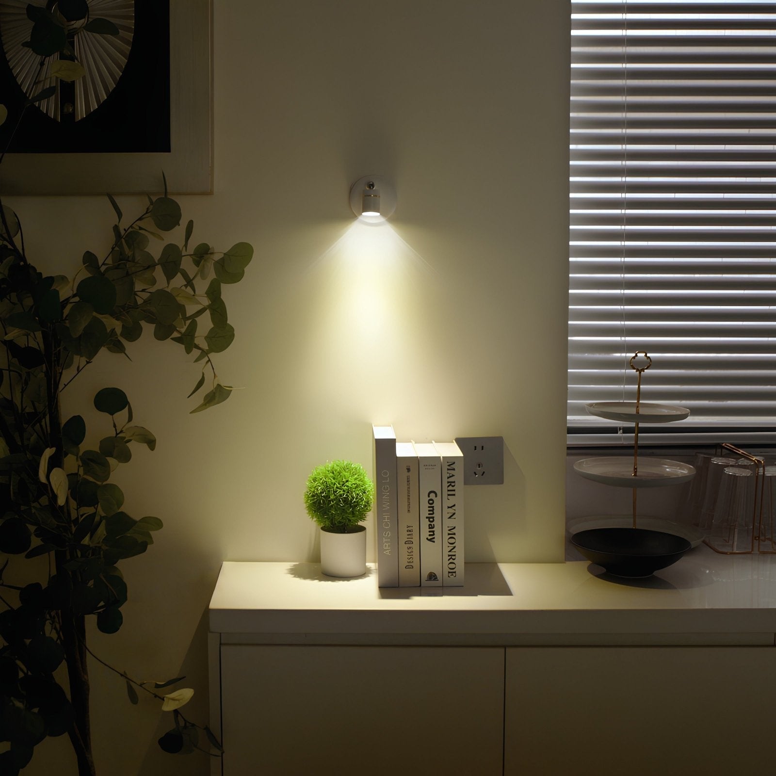 Spotlight LED Wall Light Home Decor Adjustable Modern Design - Image 3