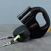 Tangle-Free Retractable Dog Leash Comfortable Grip and Safety Features - Image 1