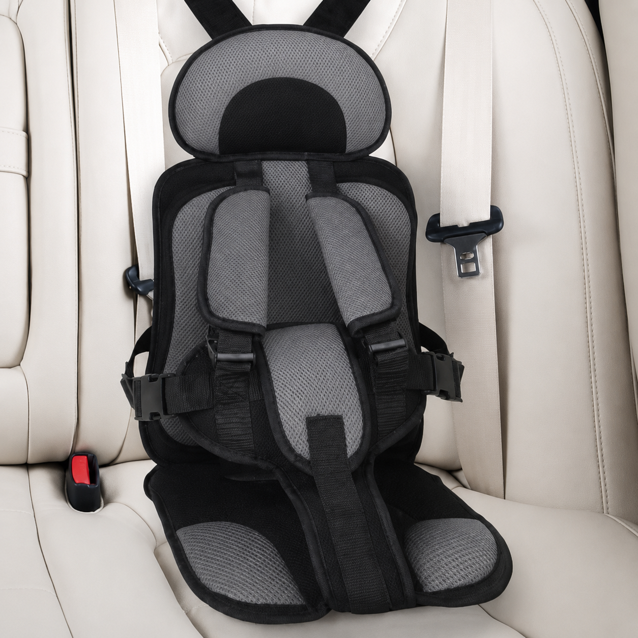 Travel Car Seat 5-Point Safety Harness Compact Design - Image 1